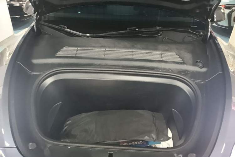Used Tesla Model Y 2022 Revised Version Rear-Wheel Drive Engine Bay