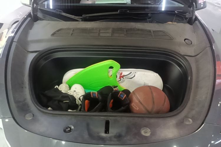 Used Tesla Model Y 2022 Rear-Wheel-Drive Version Engine Bay