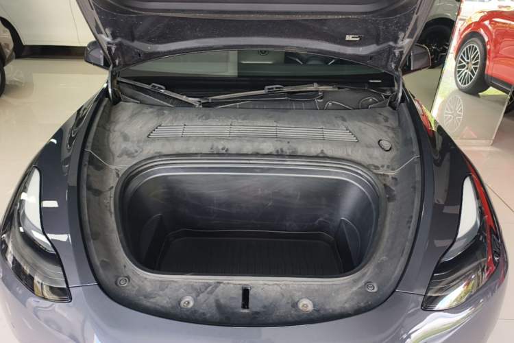 Used Tesla Model Y 2022 Performance High-Performance All-Wheel-Drive Version Engine Bay