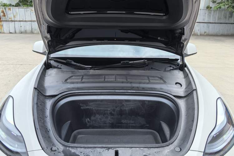 Used Tesla Model Y 2022 Revised Version Rear-Wheel Drive Engine Bay
