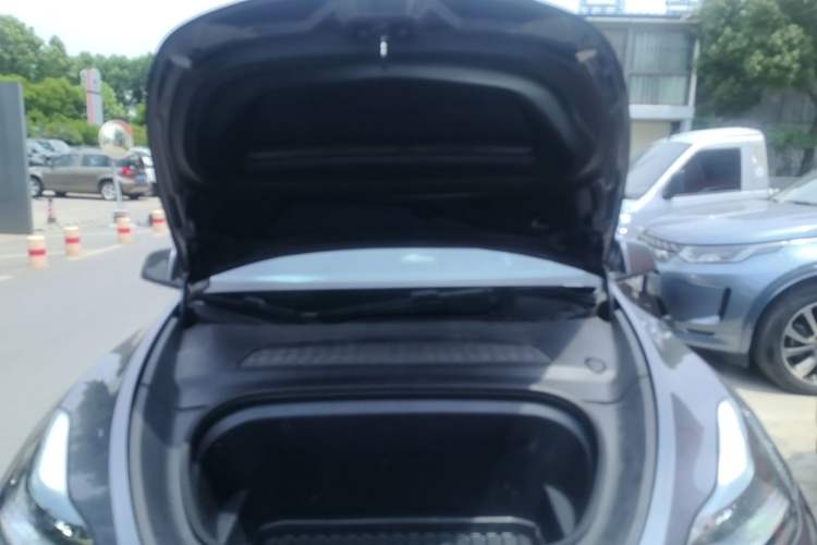 Used Tesla Model Y 2022 Rear-Wheel-Drive Version Engine Bay