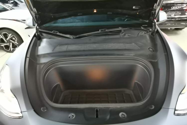 Used Tesla Model Y 2022 Rear-Wheel-Drive Version Engine Bay
