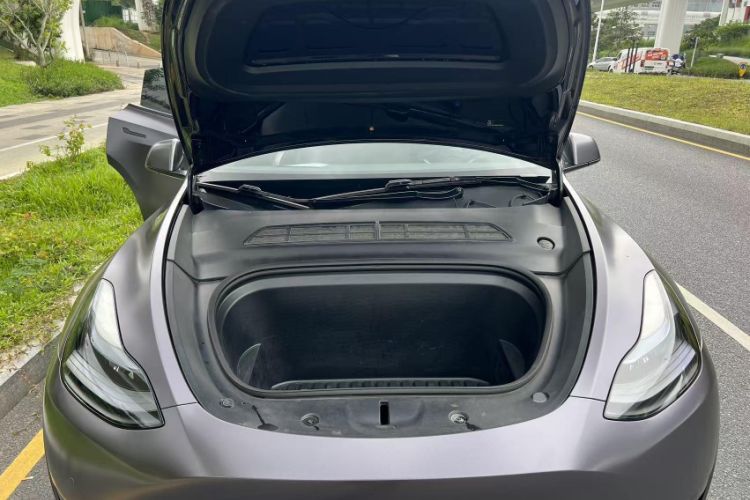Used Tesla Model Y 2022 Rear-Wheel-Drive Version Engine Bay