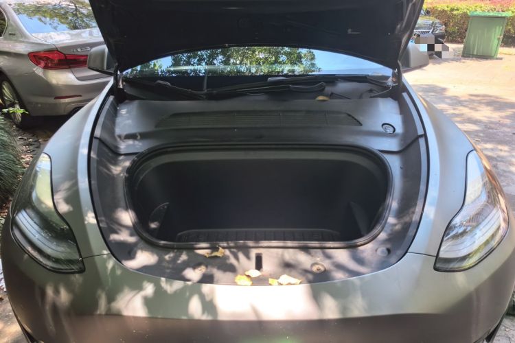Used Tesla Model Y 2022 Rear-Wheel-Drive Version Engine Bay