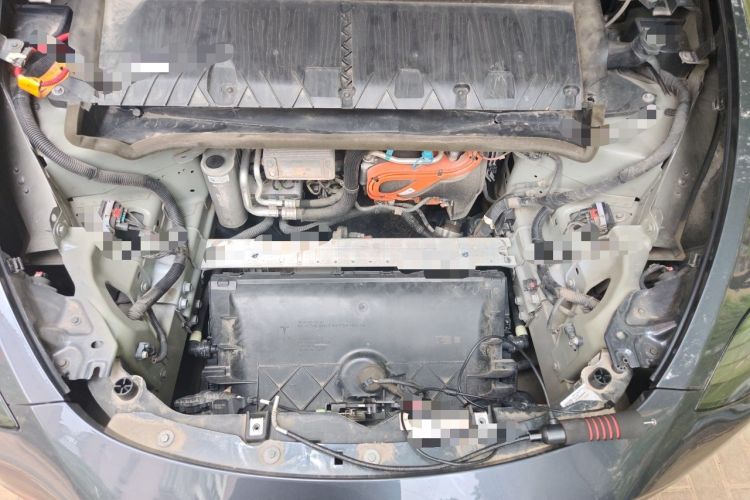 Used Tesla Model Y 2022 Rear-Wheel-Drive Version Engine Bay