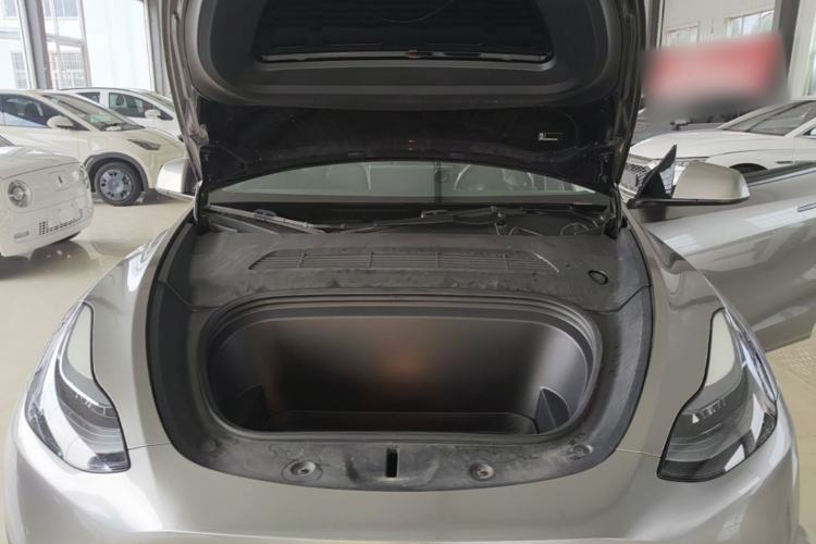 Used Tesla Model Y 2022 Rear-Wheel-Drive Version Engine Bay