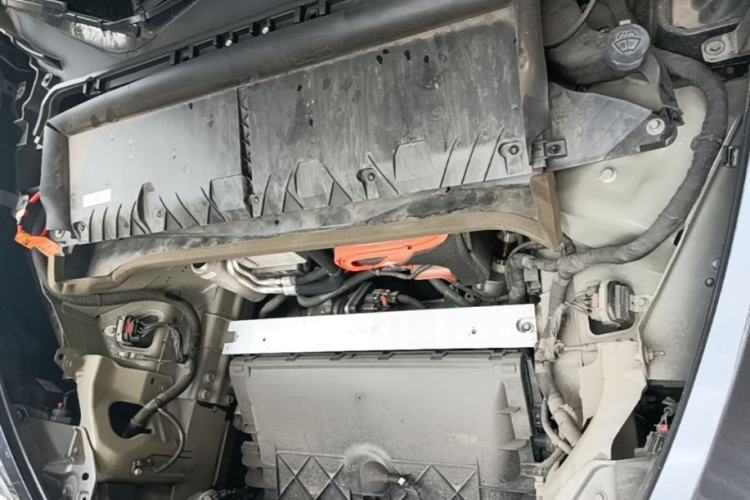 Used Tesla Model Y 2022 Rear-Wheel-Drive Version Engine Bay