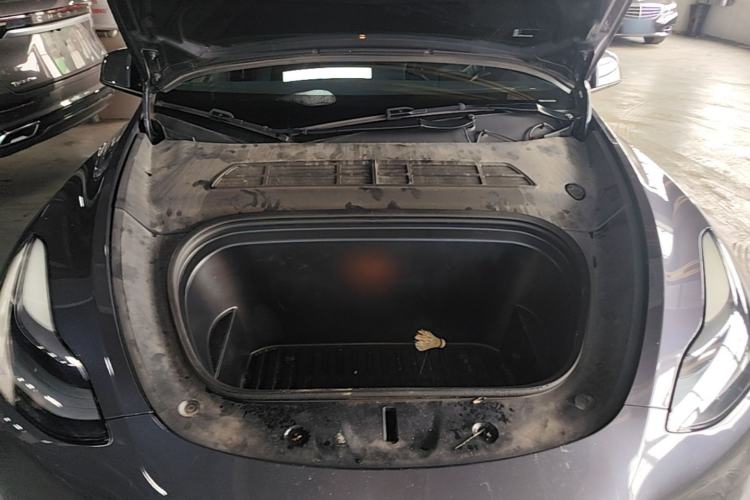 Used Tesla Model Y 2022 Rear-Wheel-Drive Version Engine Bay
