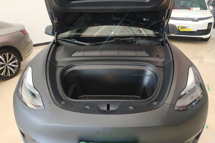Used Tesla Model Y 2022 Rear-Wheel-Drive Version Engine Bay