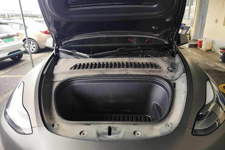 Used Tesla Model Y 2022 Rear-Wheel-Drive Version Engine Bay