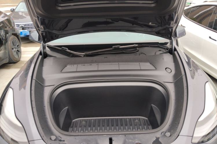 Used Tesla Model Y 2022 Rear-Wheel-Drive Version Engine Bay