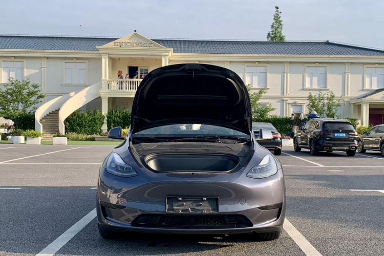 Used Tesla Model Y 2022 Rear-Wheel-Drive Version Engine Bay