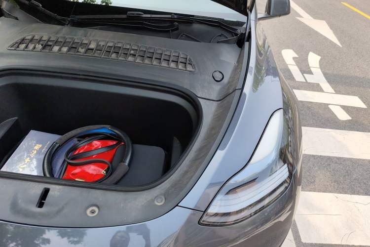 Used Tesla Model Y 2022 Revised Version Long-Range All-Wheel Drive Engine Bay Left