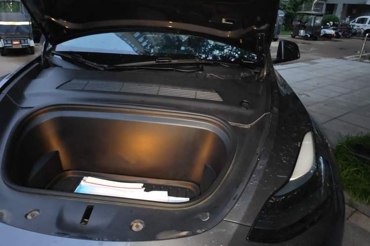Used Tesla Model Y 2022 Revised Version Rear-Wheel Drive Engine Bay Left