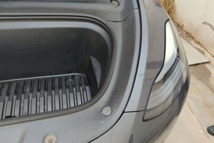 Used Tesla Model Y 2022 Revised Version Rear-Wheel Drive Engine Bay Left