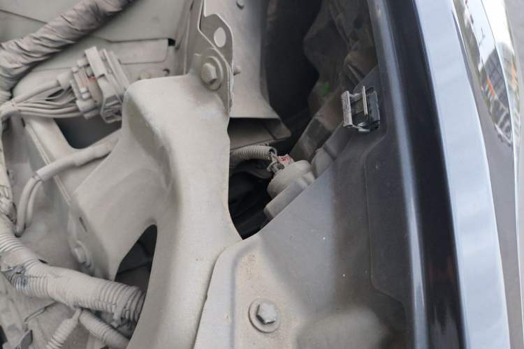 Used Tesla Model Y 2022 Rear-Wheel-Drive Version Engine Bay Left