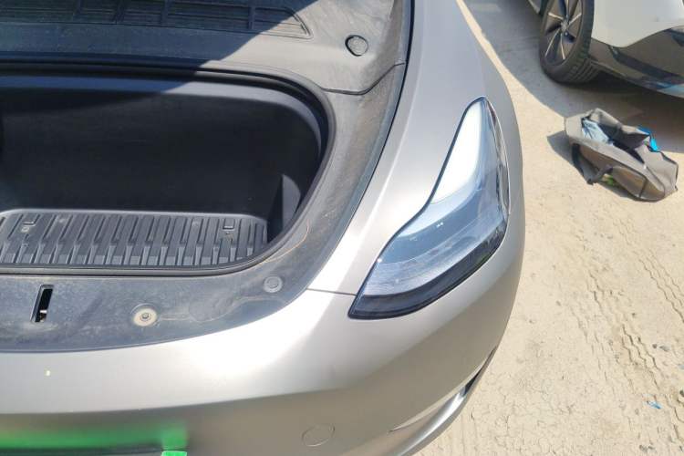 Used Tesla Model Y 2022 Long-Range All-Wheel-Drive Version Engine Bay Left