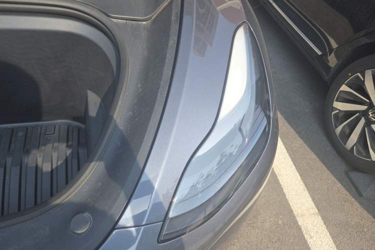 Used Tesla Model Y 2022 Performance High-Performance All-Wheel-Drive Version Engine Bay Left