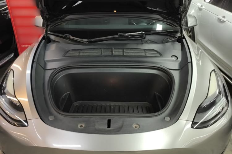 Used Tesla Model Y 2022 Rear-Wheel-Drive Version Engine Bay