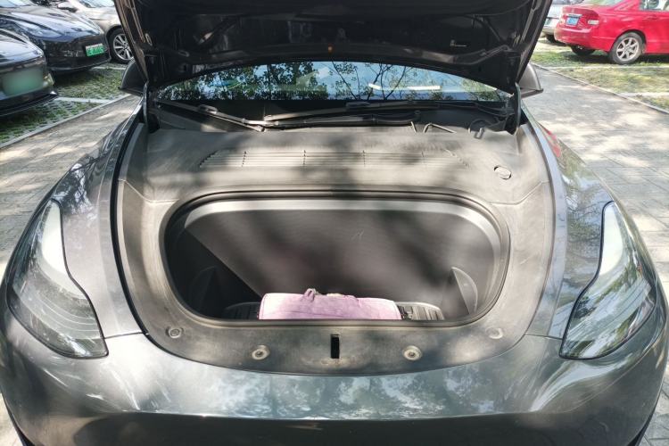 Used Tesla Model Y 2022 Rear-Wheel-Drive Version Engine Bay