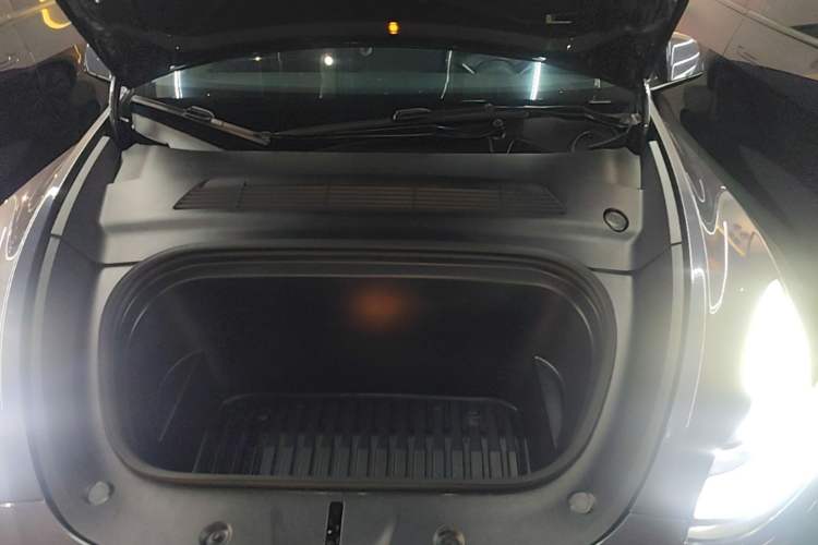 Used Tesla Model Y 2022 Revised Version Rear-Wheel Drive Engine Bay