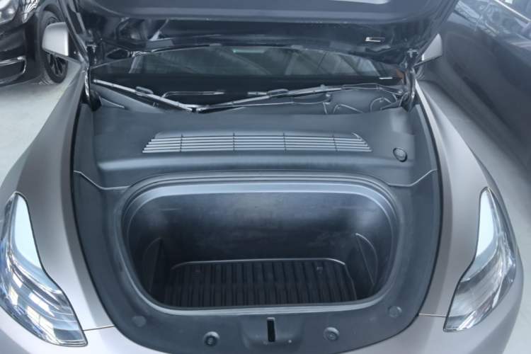 Used Tesla Model Y 2022 Revised Version Rear-Wheel Drive Engine Bay