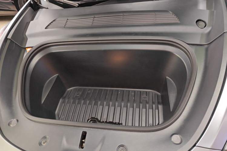 Used Tesla Model Y 2022 Revised Version Rear-Wheel Drive Engine Bay