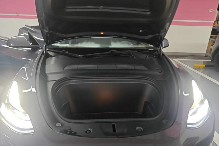 Used Tesla Model Y 2022 Revised Version Rear-Wheel Drive Engine Bay