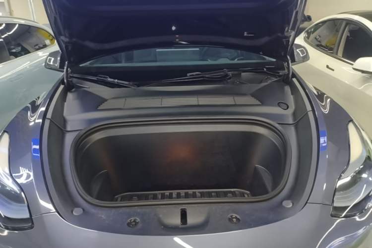 Used Tesla Model Y 2022 Revised Version Rear-Wheel Drive Engine Bay