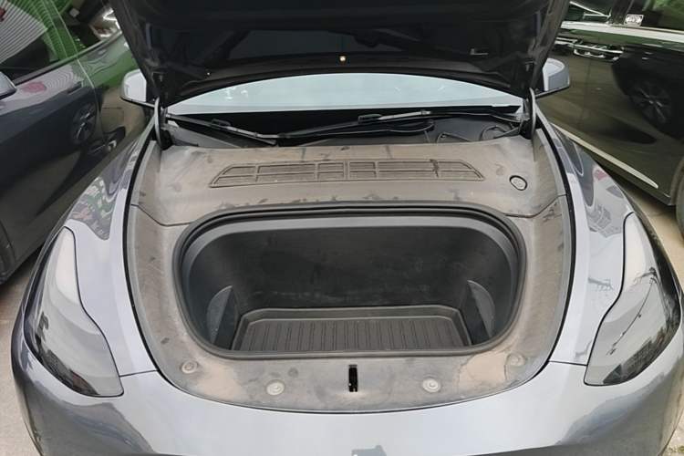 Used Tesla Model Y 2022 Revised Version Rear-Wheel Drive Engine Bay
