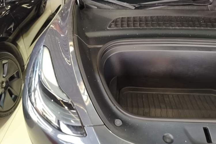 Used Tesla Model Y 2022 Revised Version Rear-Wheel Drive Engine Bay Right