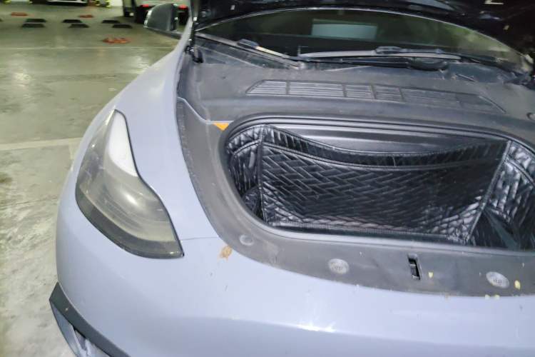 Used Tesla Model Y 2022 Rear-Wheel-Drive Version Engine Bay Right