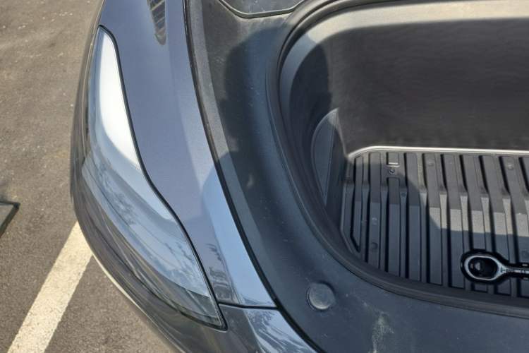 Used Tesla Model Y 2022 Performance High-Performance All-Wheel-Drive Version Engine Bay Right