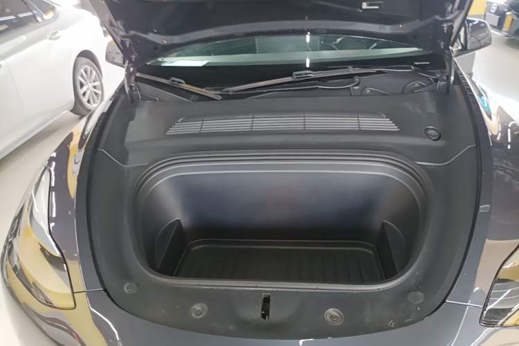 Used Tesla Model Y 2022 Revised Version Rear-Wheel Drive Engine Bay