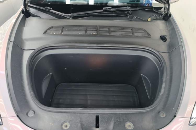 Used Tesla Model Y 2022 Revised Version Rear-Wheel Drive Engine Bay