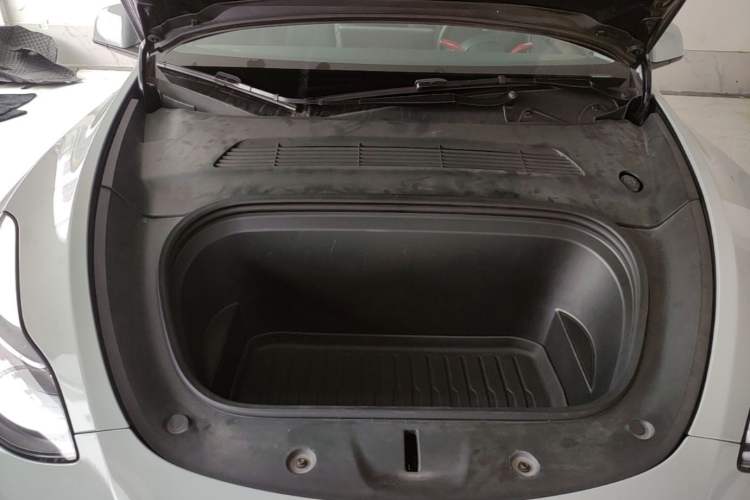 Used Tesla Model Y 2022 Revised Version Rear-Wheel Drive Engine Bay