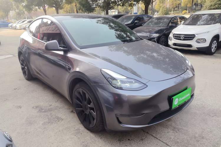 Used Tesla Model Y 2022 Long-Range All-Wheel-Drive Version Exterior 1