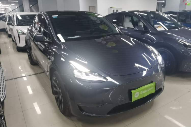 Used Tesla Model Y 2022 Long-Range All-Wheel-Drive Version Exterior 1