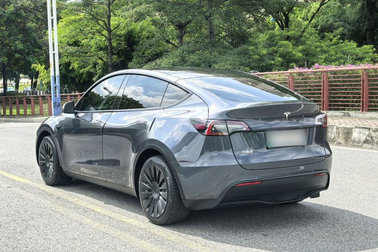 Used Tesla Model Y 2022 Rear-Wheel-Drive Version Exterior 2