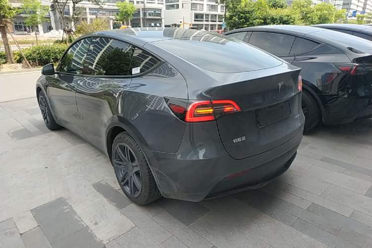Used Tesla Model Y 2022 Revised Version Rear-Wheel Drive Exterior 2