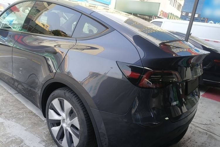 Used Tesla Model Y 2022 Rear-Wheel-Drive Version Exterior 2