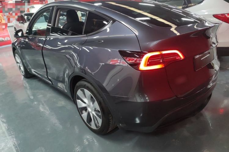 Used Tesla Model Y 2022 Rear-Wheel-Drive Version Exterior 2