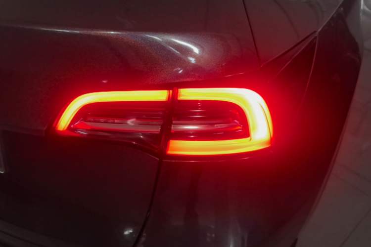 Used Tesla Model Y 2022 Revised Version Rear-Wheel Drive Exterior 3
