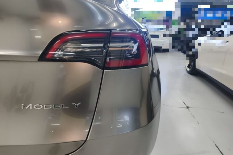 Used Tesla Model Y 2022 Revised Version Long-Range All-Wheel Drive Exterior 3