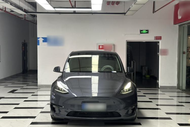 Used Tesla Model Y 2022 Performance High-Performance All-Wheel-Drive Version Exterior 3