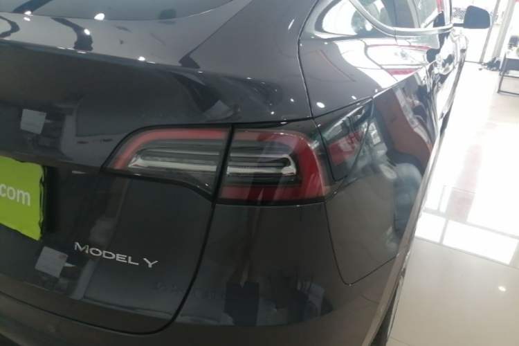 Used Tesla Model Y 2022 Revised Version Rear-Wheel Drive Exterior 3