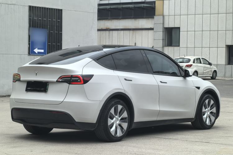 Used Tesla Model Y 2022 Revised Version Rear-Wheel Drive Exterior 3