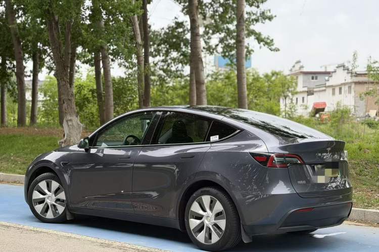 Used Tesla Model Y 2022 Revised Version Rear-Wheel Drive Exterior 3