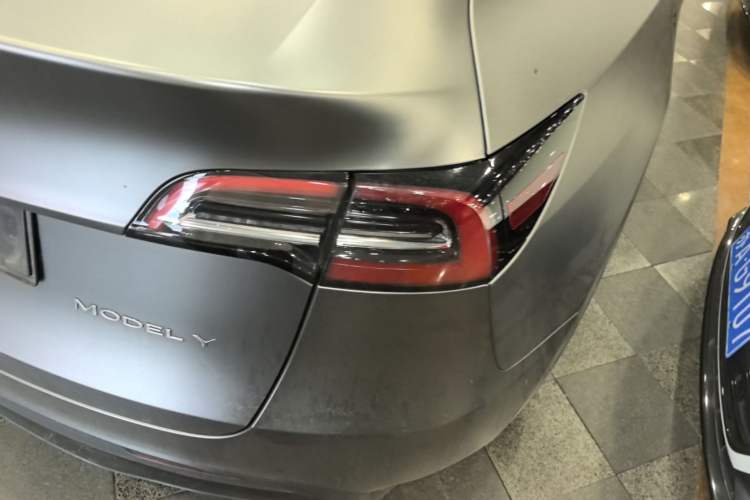 Used Tesla Model Y 2022 Revised Version Rear-Wheel Drive Exterior 3