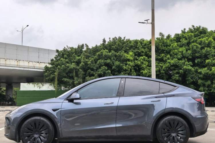 Used Tesla Model Y 2022 Revised Version Rear-Wheel Drive Exterior 3